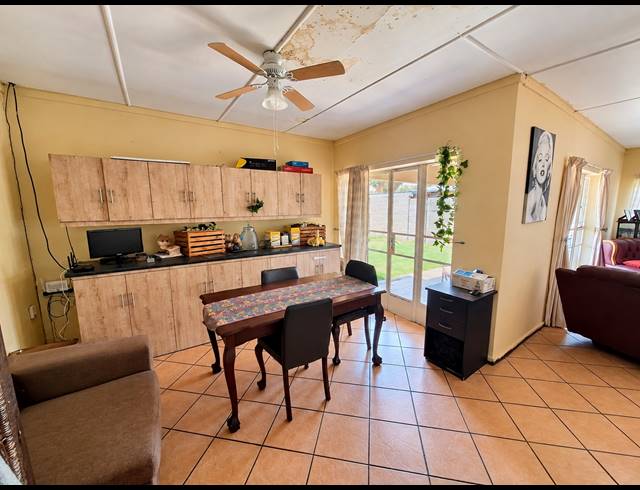 3 BEDROOM HOUSE FOR SALE IN VANDERBIJLPARK SE 1